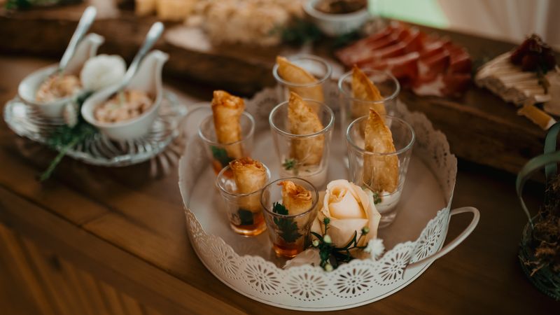 Copas de cóctel en boda — guía boda low cost presupuesto completo España 2026